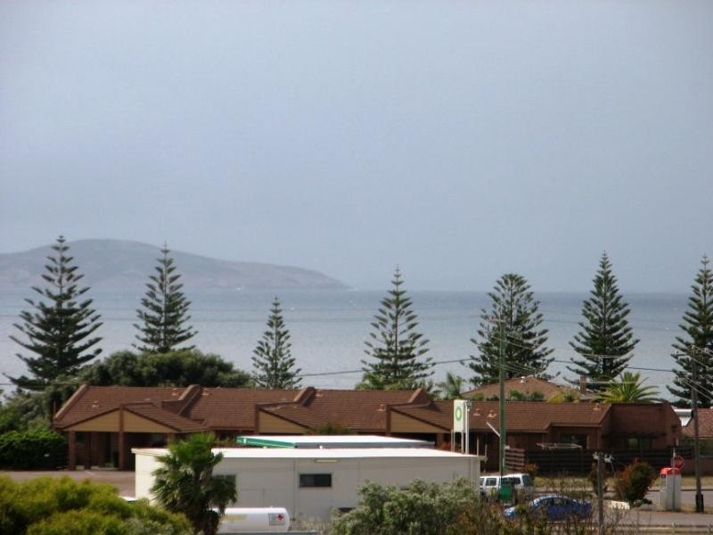 15 Easton Rd, Castletown WA 6450