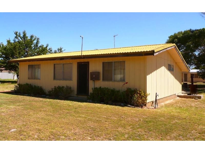 37 Gibson Way, Hopetoun WA 6348