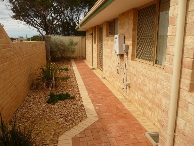 Unit 1/3 Raglan Street, Hopetoun WA 6348