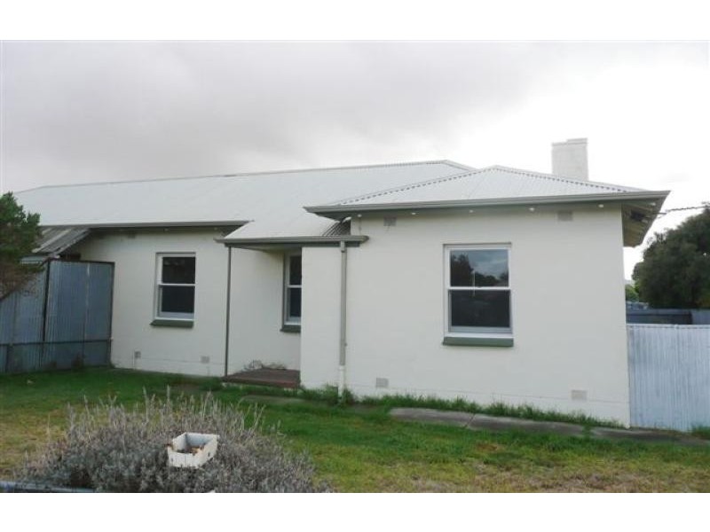 5 CASSELLS STREET, Millicent SA 5280