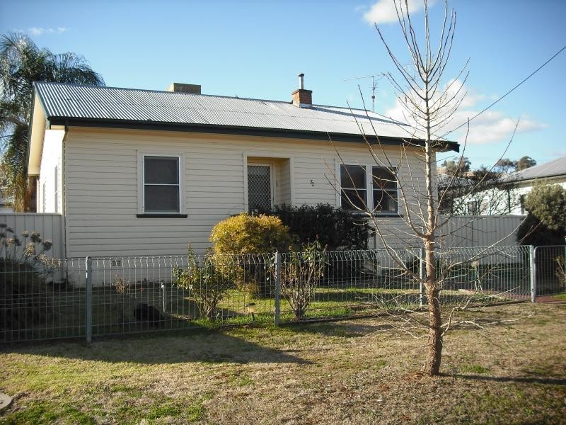 72 Johnston Street, Tamworth NSW 2340