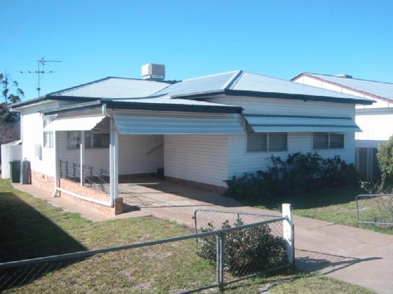29 CHURCHILL STREET, Tamworth NSW 2340