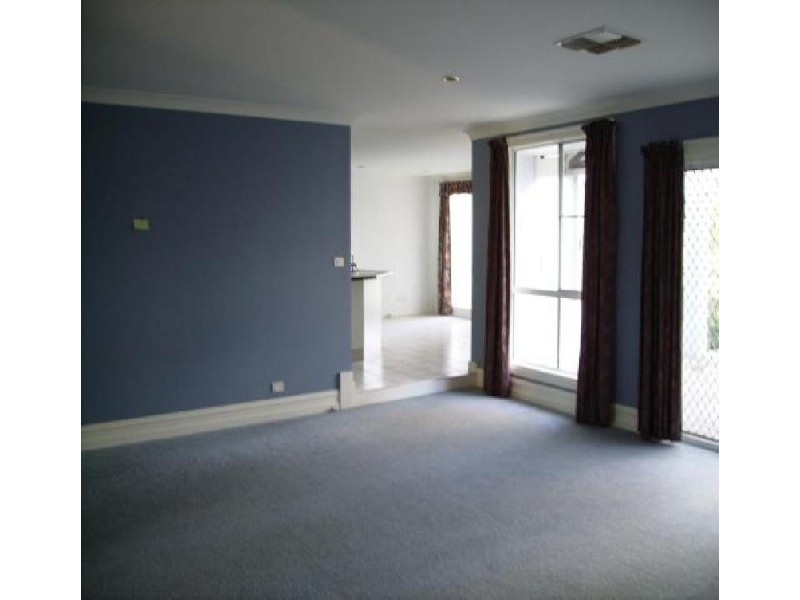 2 MATILDA PLACE, Tamworth NSW 2340