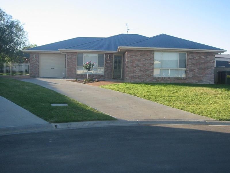 22 Karwin Street, Tamworth NSW 2340