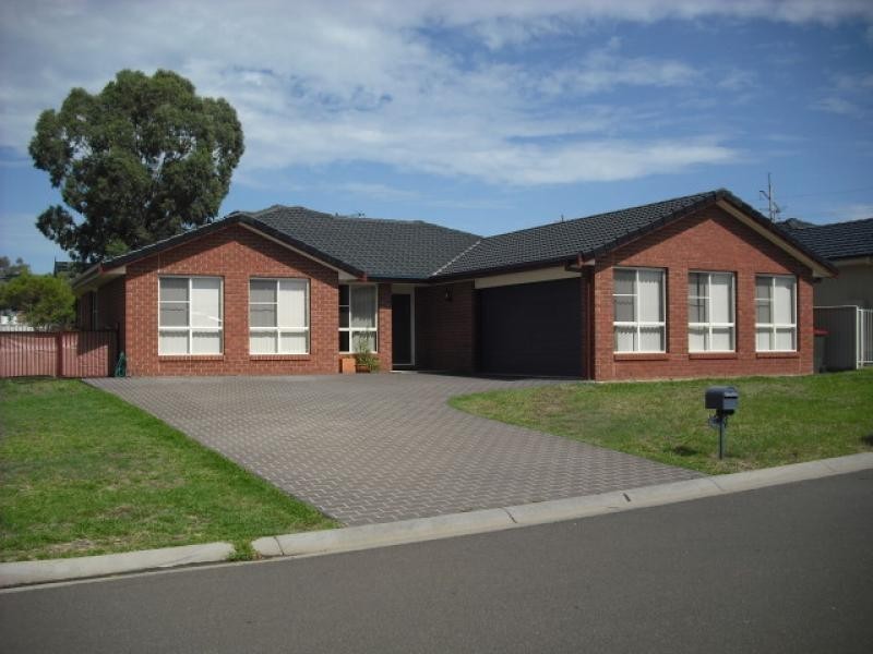 3 The Grove, Tamworth NSW 2340