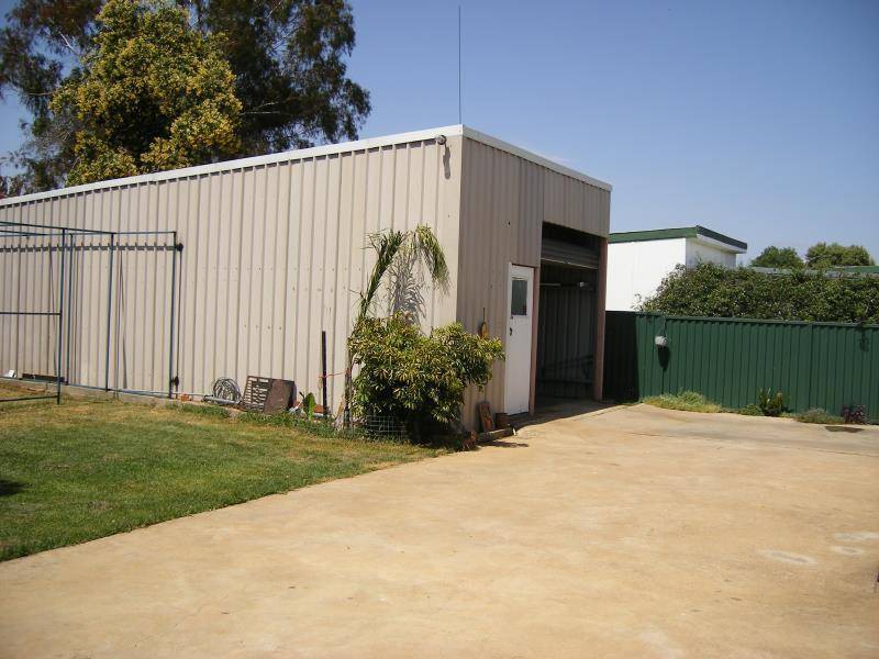 32 DURI ROAD, Tamworth NSW 2340