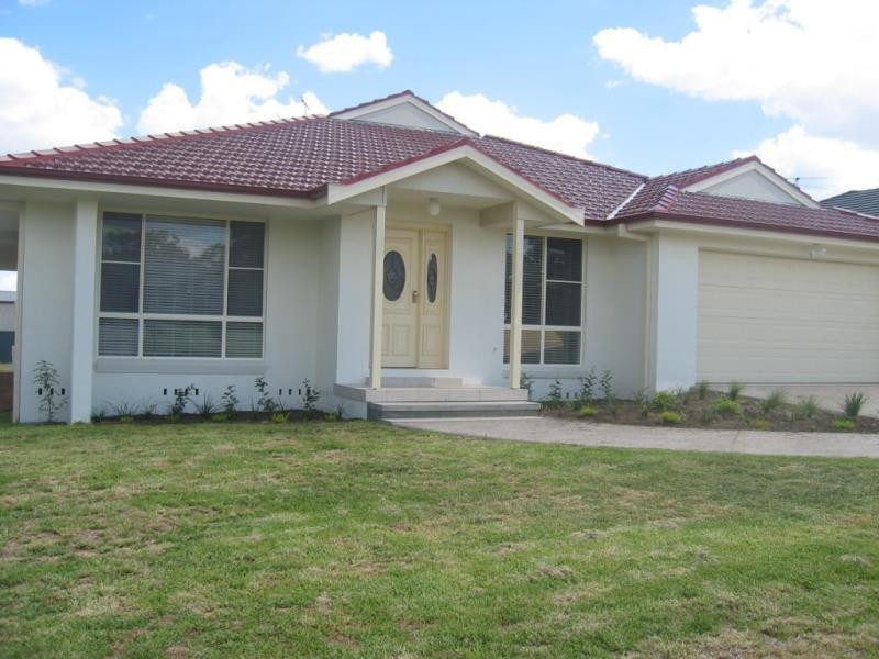 38 WARWICK ROAD, Tamworth NSW 2340