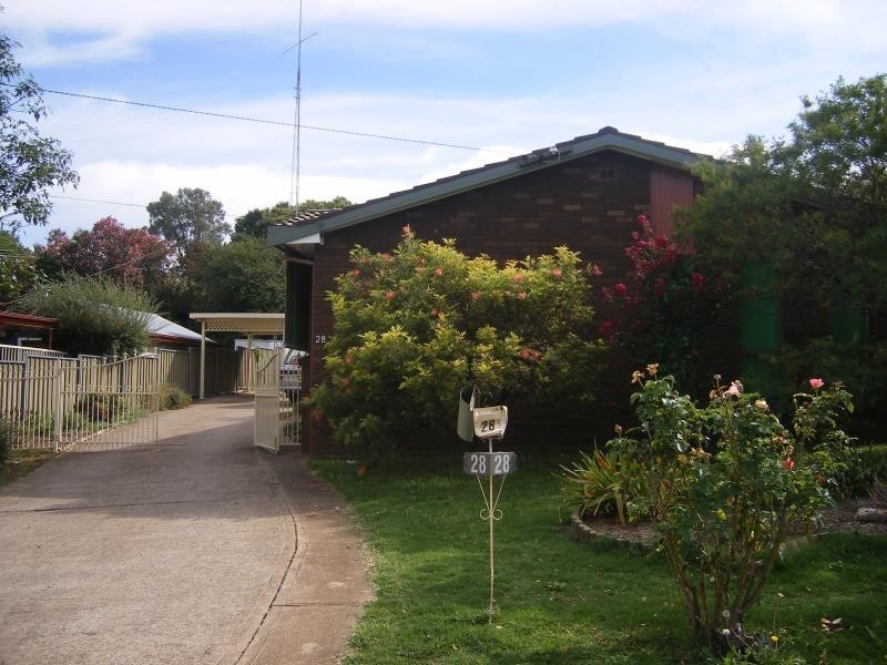 28 Lancaster Avenue, Tamworth NSW 2340