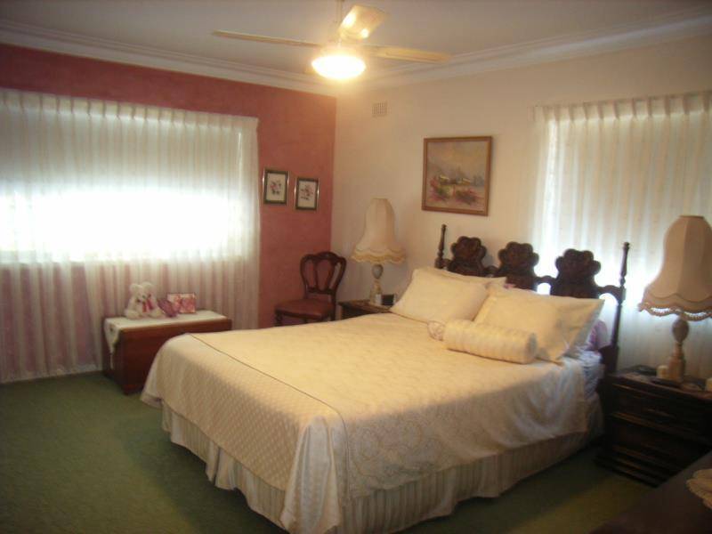 5 QUAMBI STREET, Tamworth NSW 2340