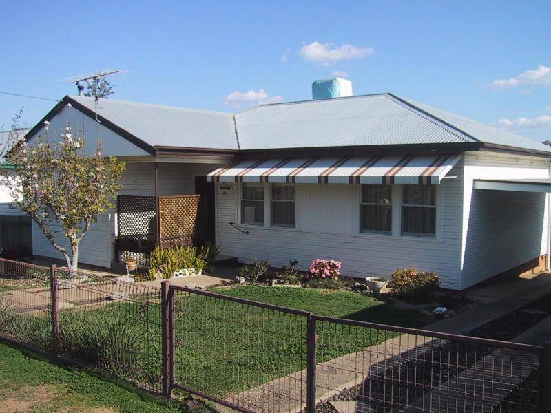 10 RIVERVIEW STREET, Tamworth NSW 2340