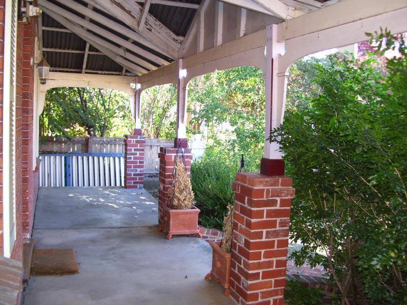 120 BRISBANE STREET, Tamworth NSW 2340