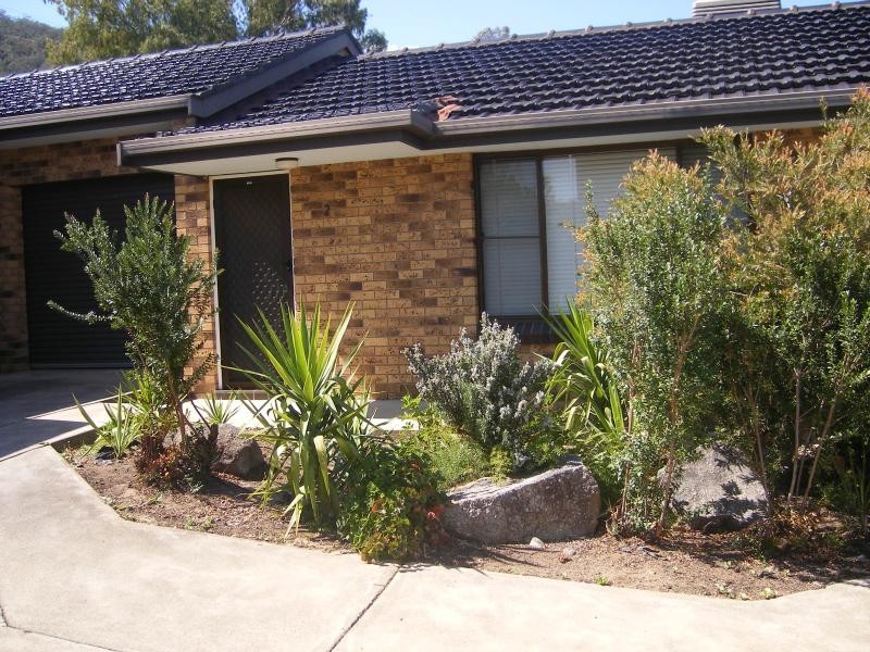 2/26 Valley Drive, Tamworth NSW 2340