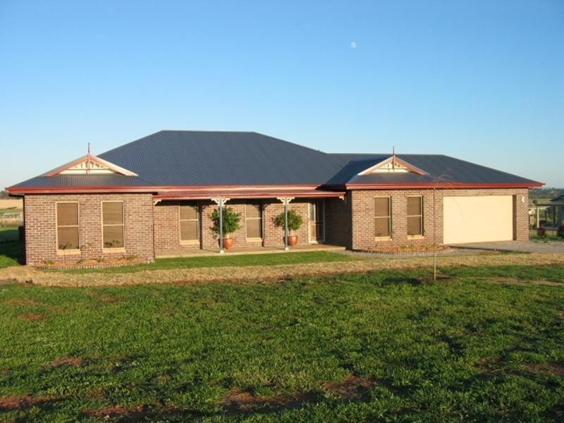 21 Barrington Drive, Tamworth NSW 2340