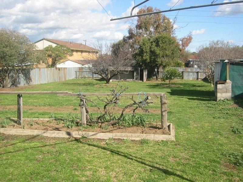 10 SCOTT ROAD, Tamworth NSW 2340