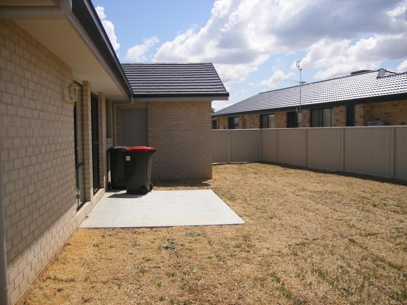 12 Tasman Place, Tamworth NSW 2340