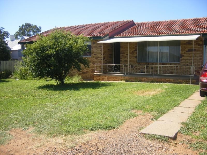 2 Karloo Street, Tamworth NSW 2340
