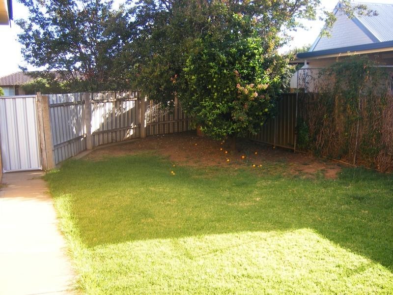 2 Karloo Street, Tamworth NSW 2340