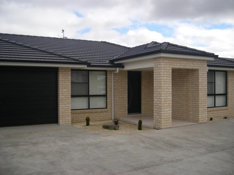 Unit 2/36 Kalinda Place, Tamworth NSW 2340