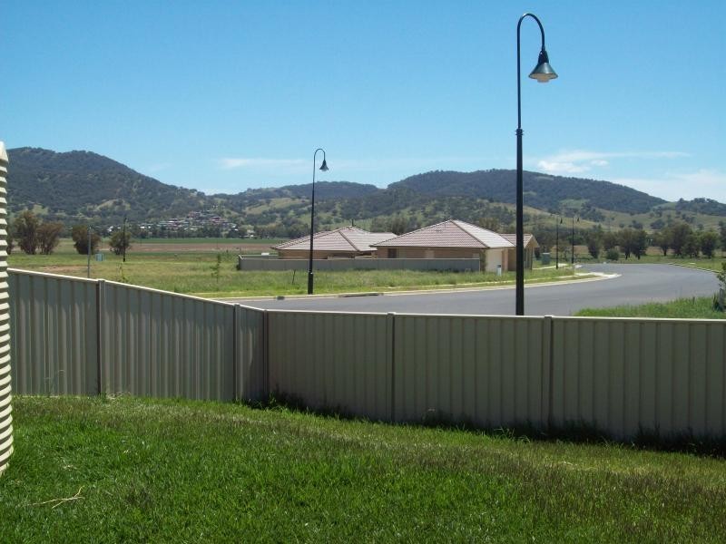 12 Falcon Drive, Calala NSW 2340