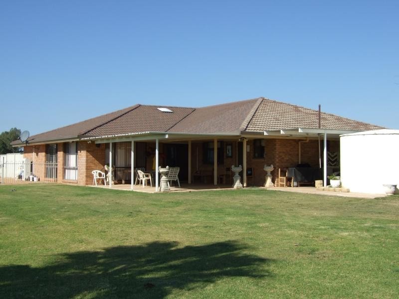 532 WALLAMORE ROAD, Tamworth NSW 2340