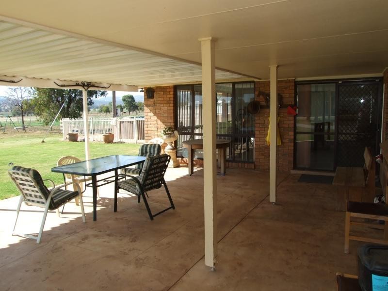 532 WALLAMORE ROAD, Tamworth NSW 2340