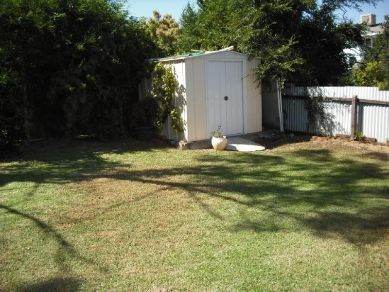 37 Hall Street, Tamworth NSW 2340