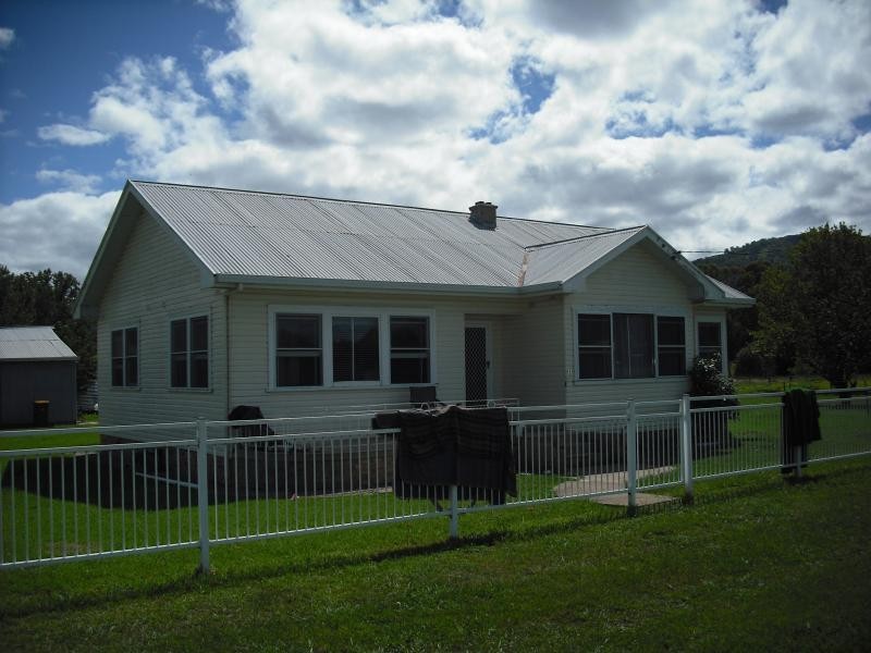 1 Innes Street, Nundle NSW 2340