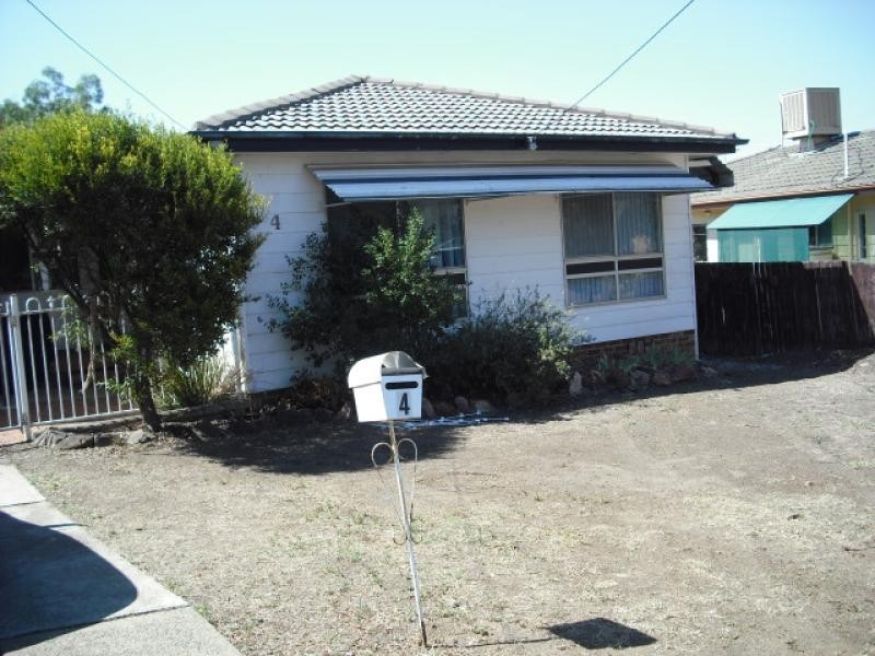 4 Fisher Road, Tamworth NSW 2340