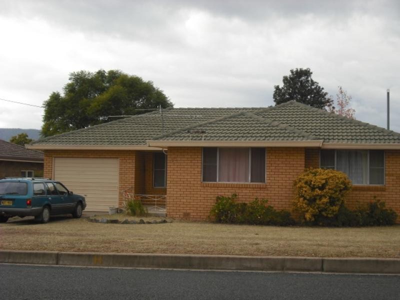 43 Edward Street, Tamworth NSW 2340