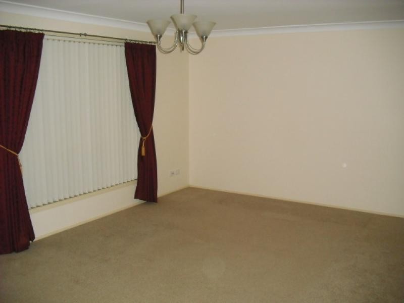 18 Warburton Drive, Tamworth NSW 2340
