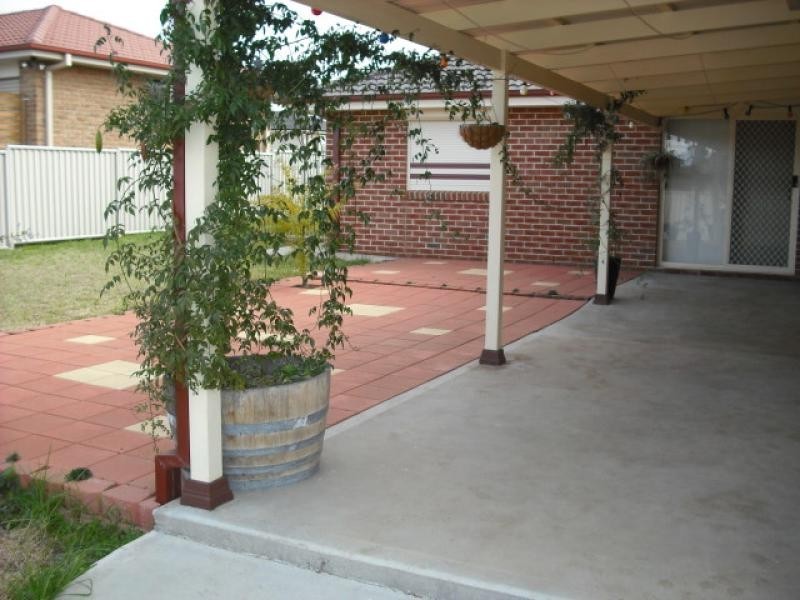 18 Warburton Drive, Tamworth NSW 2340