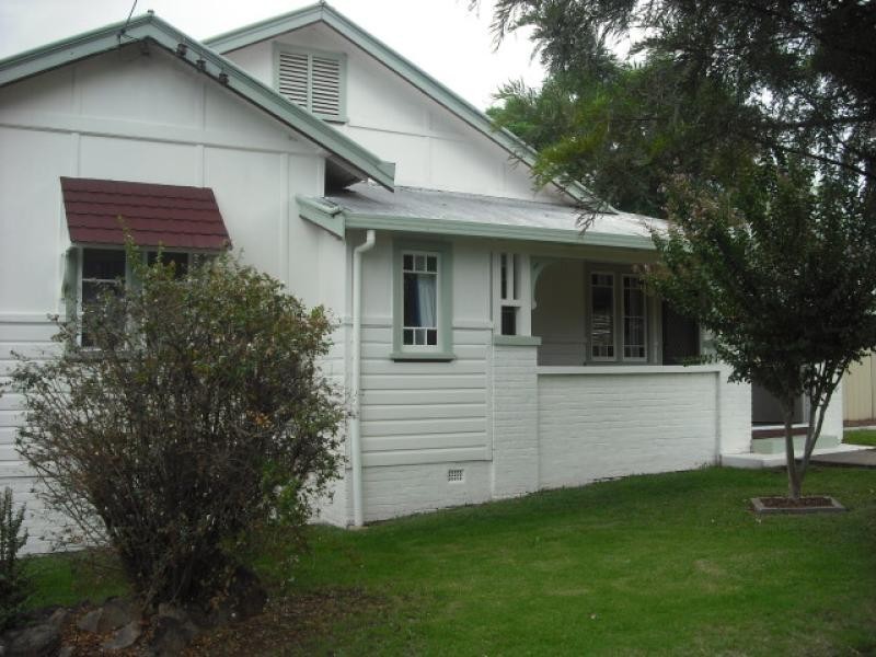 6 Elizabeth Street, Tamworth NSW 2340