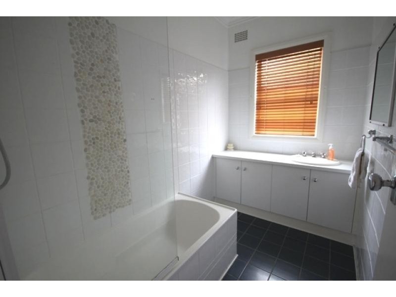 16 Sapphire Crescent, Tamworth NSW 2340