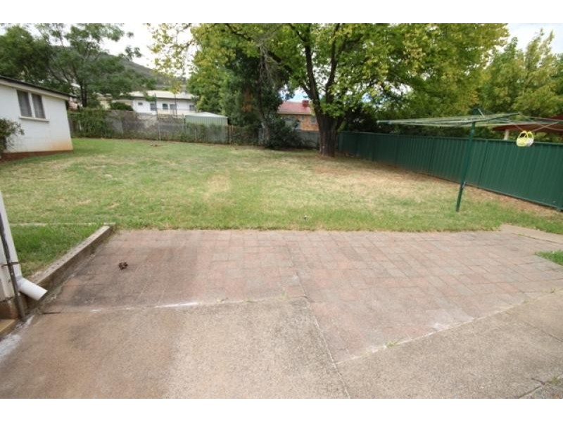 16 Sapphire Crescent, Tamworth NSW 2340