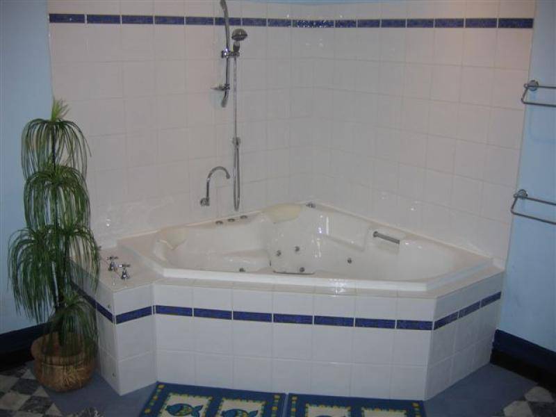 35 BATES STREET, Merredin WA 6415