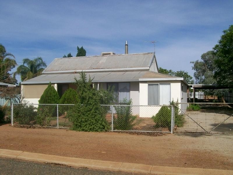 82-84 Sirius Street, Southern Cross WA 6426