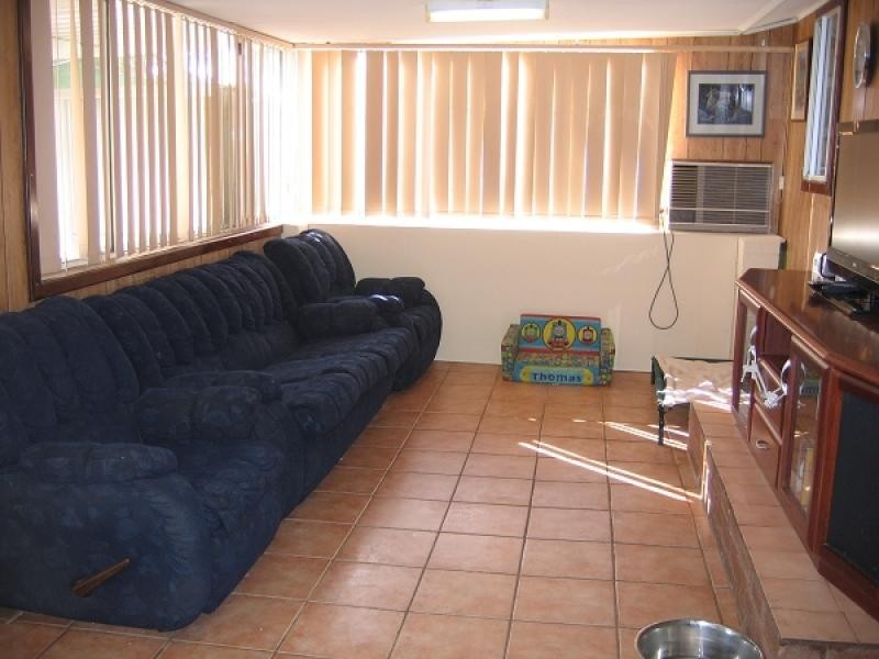 5 Thornton Avenue, Kellerberrin WA 6410