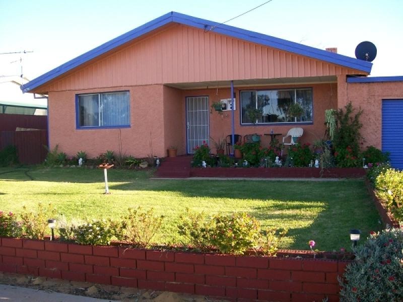 110 Antares Street, Southern Cross WA 6426