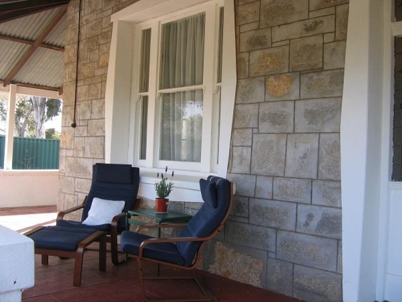 37 Connelly Street, Kellerberrin WA 6410