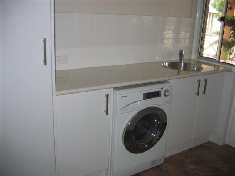 9 Hammond St, Kellerberrin WA 6410