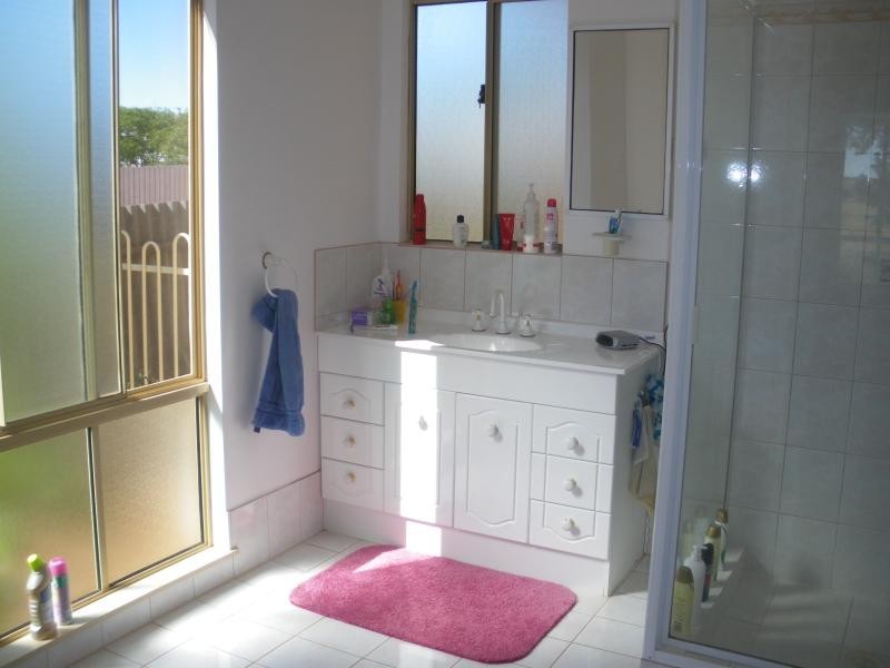 86 Sirius St, Southern Cross WA 6426