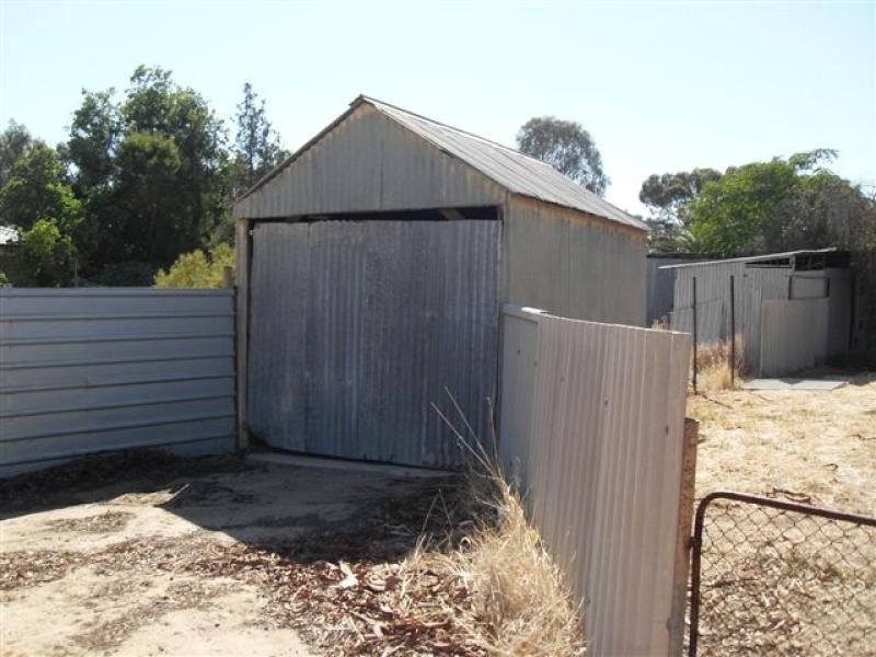 67 James Street, Kellerberrin WA 6410