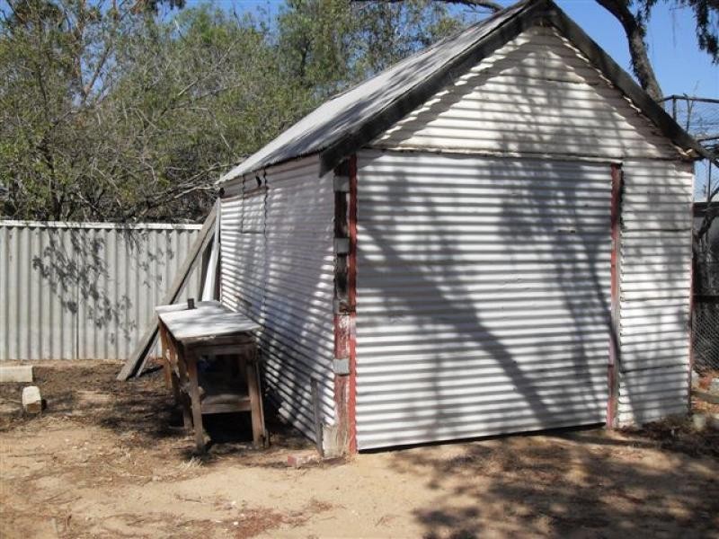 4 Massingham Street, Kellerberrin WA 6410