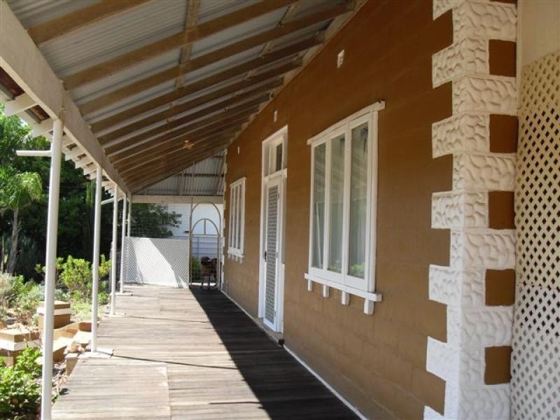 4 Massingham Street, Kellerberrin WA 6410