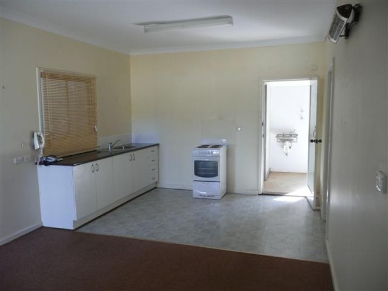 98 Graham Street, Kondinin WA 6367