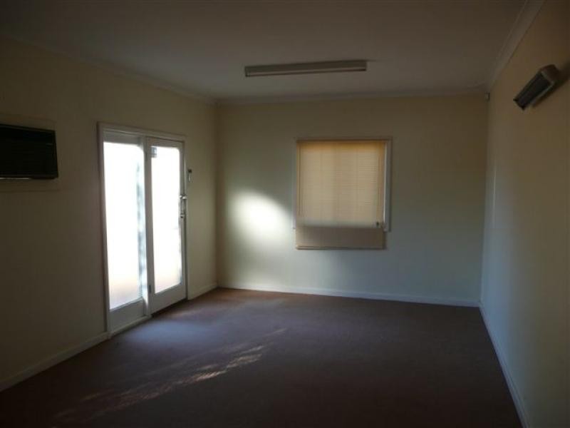 98 Graham Street, Kondinin WA 6367