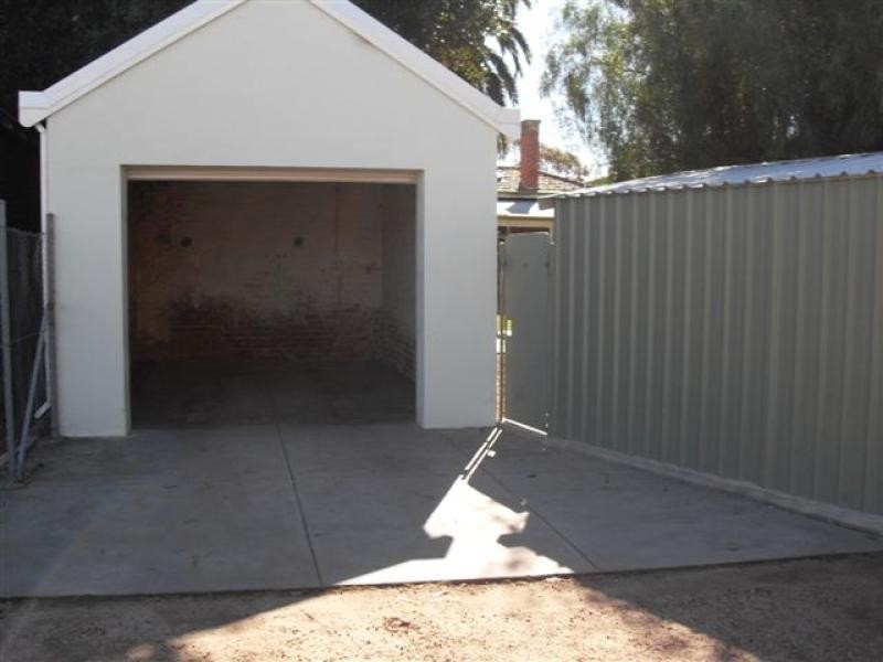 60 Massingham Street, Kellerberrin WA 6410