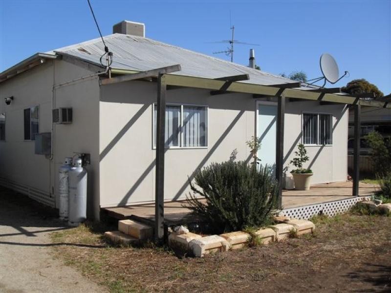 76 SPICA STREET, Southern Cross WA 6426