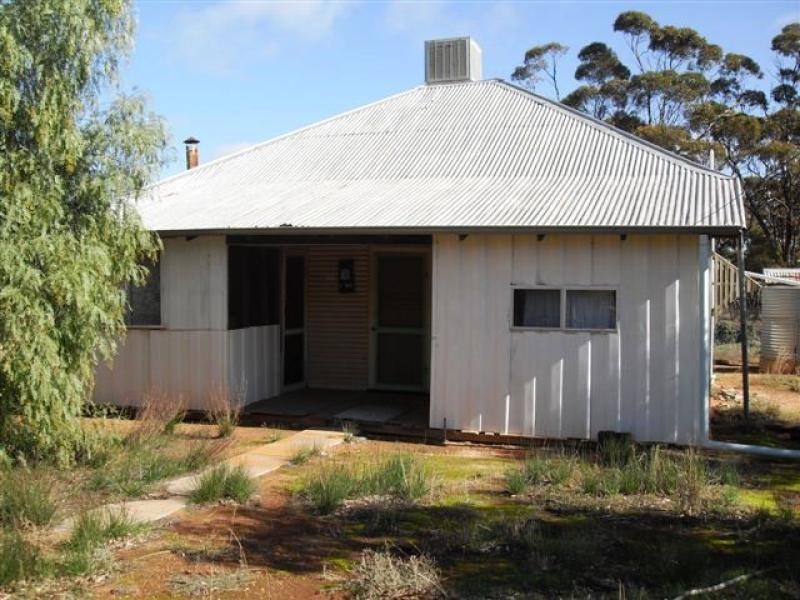 17 QUARTZ STREET, Westonia WA 6423