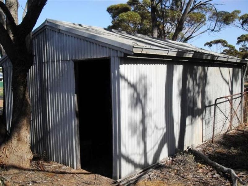 17 QUARTZ STREET, Westonia WA 6423